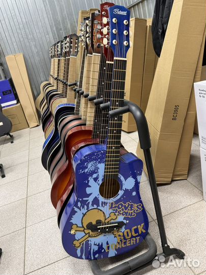 Акустическая гитара синий череп