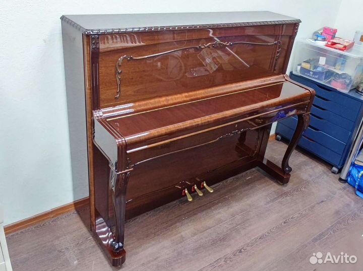 Чешское пианино Petrof