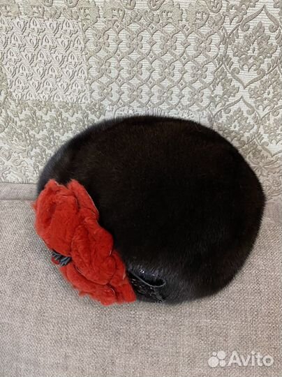 Берет женский норковый