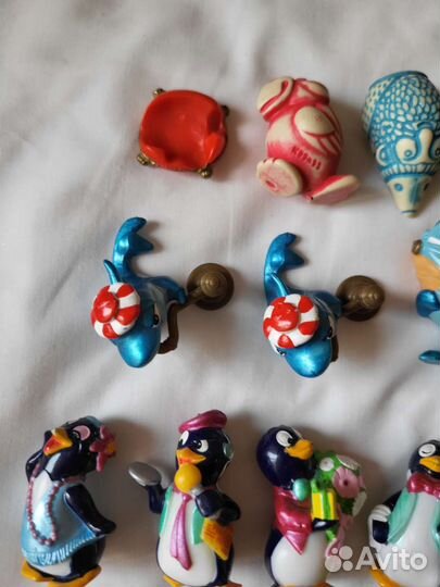 Игрушки из киндер сюрприз 90 г