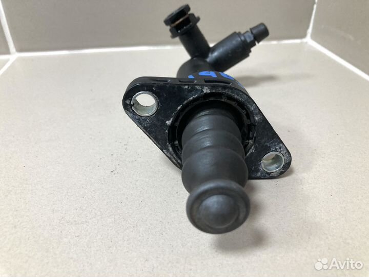 Рабочий цилиндр сцепления Skoda Fabia 2010-2015 г