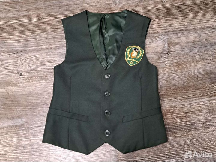 Жилет школьный р.128-134