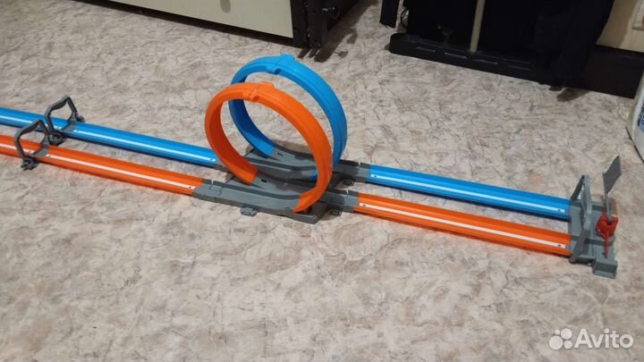 Hot wheels скоростные мёртвые петли