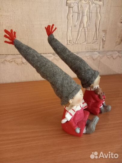 Фигурки : мальчик и девочка