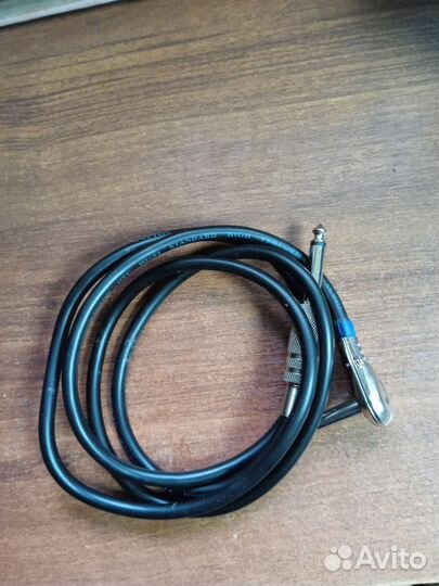 Электро-акустическая гитара Amati