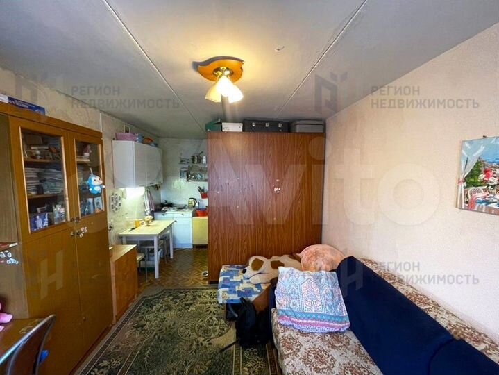 Комната 18 м² в 4-к., 2/5 эт.