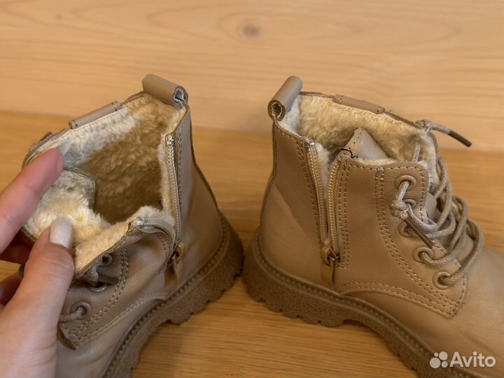 Ботинки демисезонные на меху размер 28