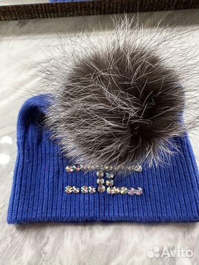 Продается теплая шапка