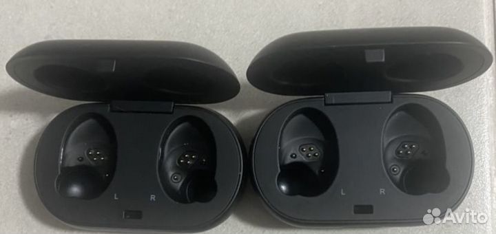 Кейсы для наушников Samsung