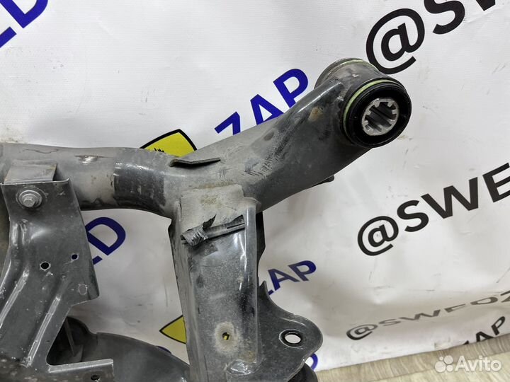 Подрамник задний Volvo XC60 рест