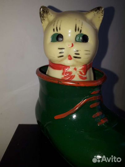 Игрушка СССР целулоид Котик в ботинке