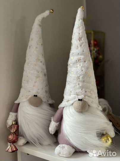 Осенний гном и новогодний гном