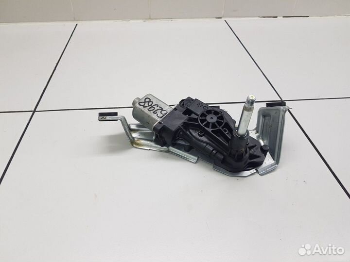 Моторчик заднего стеклоочистителя