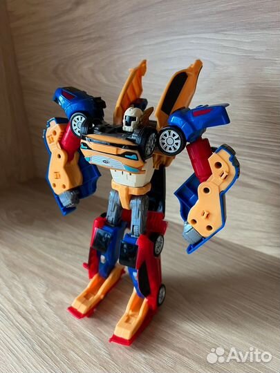 Трансформер tobot