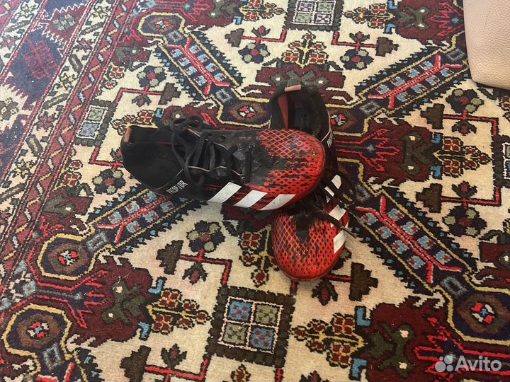 Футбольный буцы