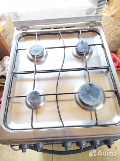 Продам б/у газовую плиту индезит