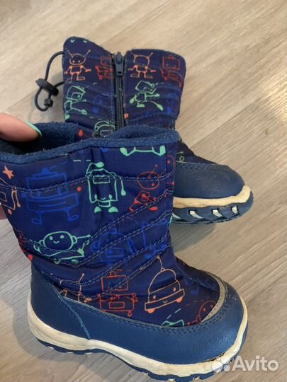 Сандали сапоги ботинки валенки кроссовки кеды