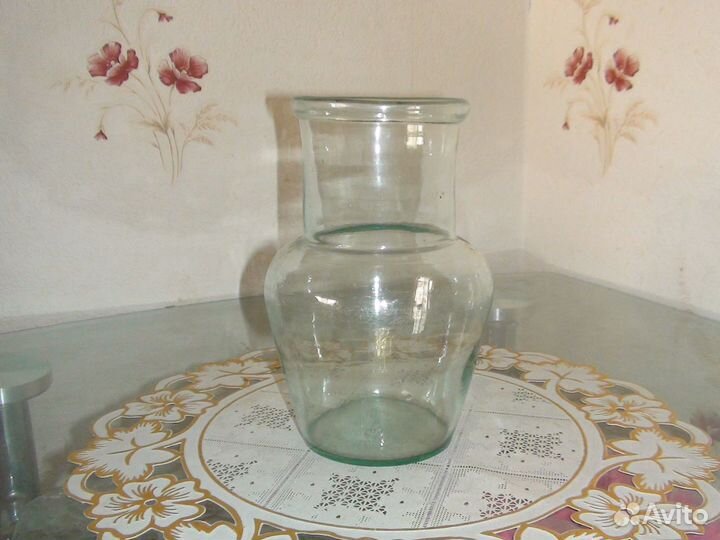 Крынка стеклянная старинная. Кувшин. Крынка молочн