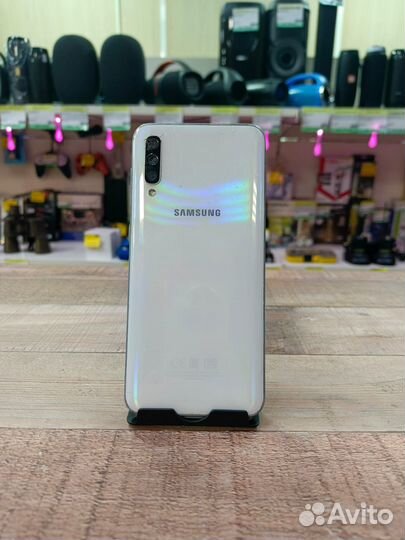 Samsung Galaxy A50, 4/128 ГБ