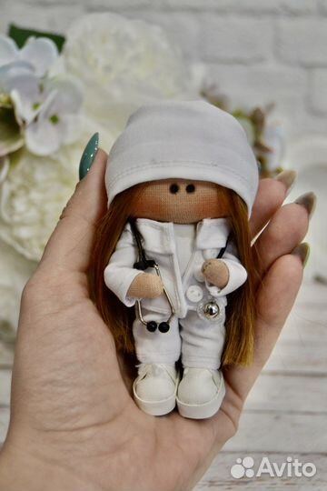 Кукла ручной работы