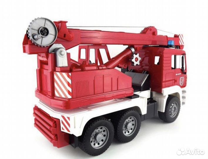 Автокран пожарный Bruder MAN