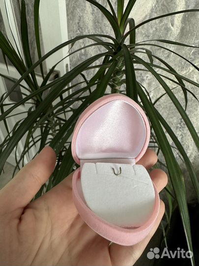 Подарочная коробка