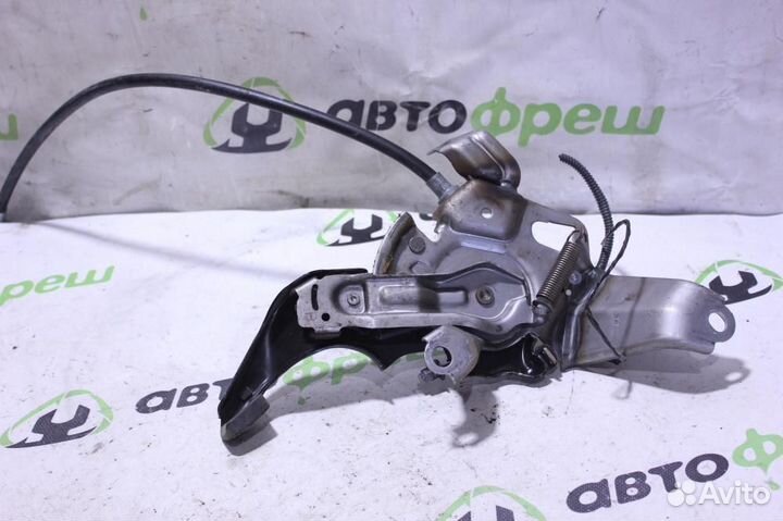 Рычаг стояночного тормоза Toyota Camry v40