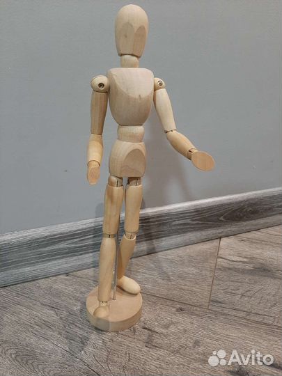 Деревянный манекен,высота 32 см