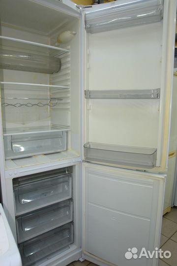 Холодильник Hotpoint rmba 1200