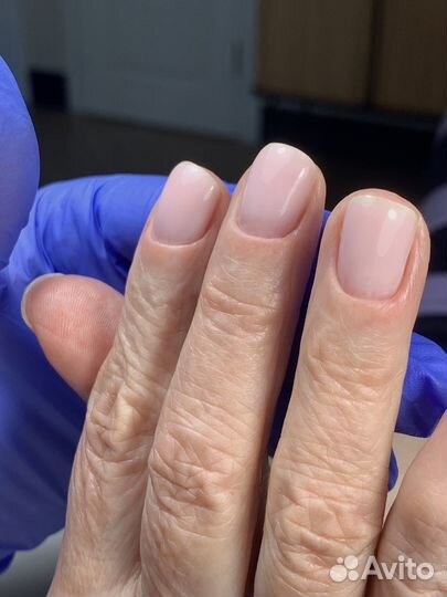 Модель на маникюр