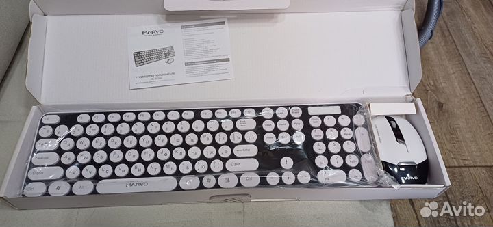 Беспроводная клавиатура и мышь