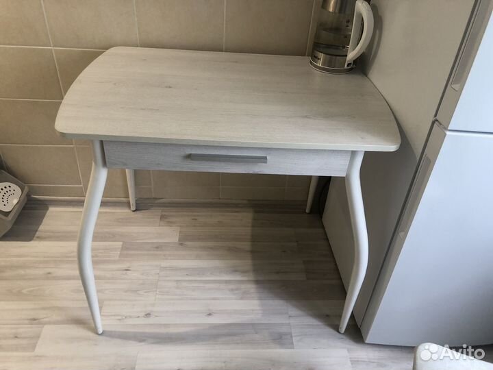 Кухонный стол бу