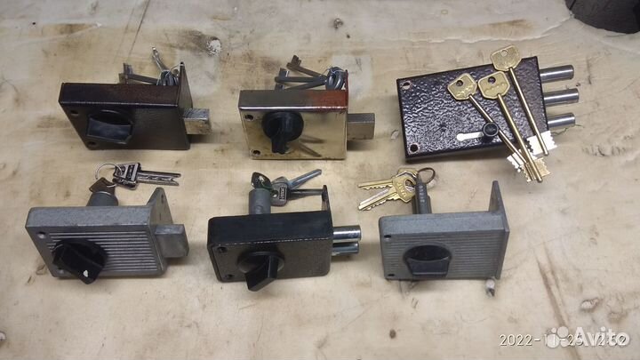 Замок гаражный дверной