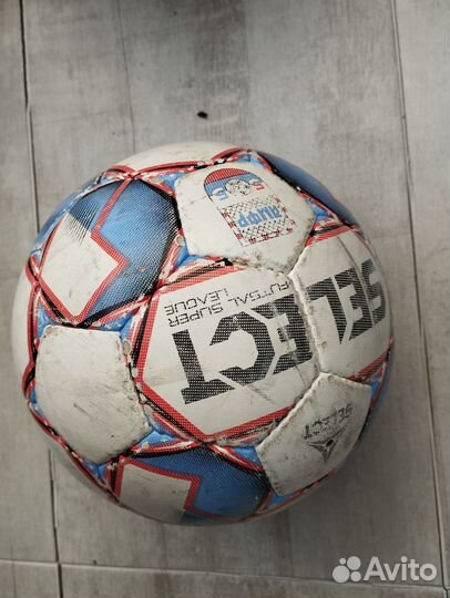 Футбольный мяч