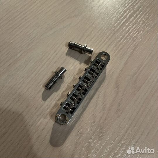 Гитарный бридж Tune-O-Matic