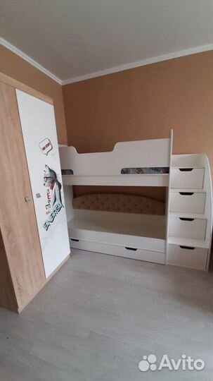 Двухъярусная кровать