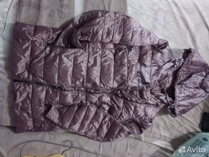 Япомогаю вещи женские и на девочку пакетом