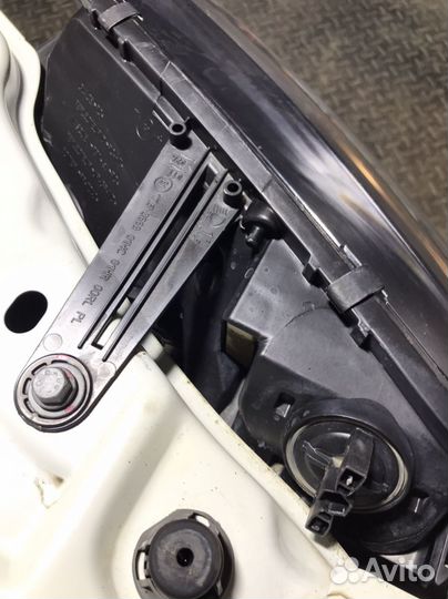 Фара дастер 2018 год