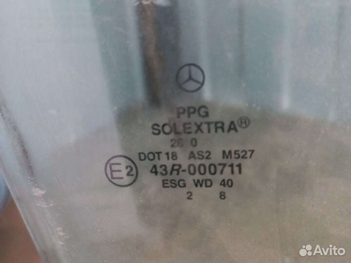Стекло пассажирской двери w210