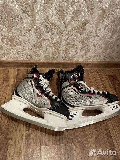 Коньки хоккейные Dallas 43 размер