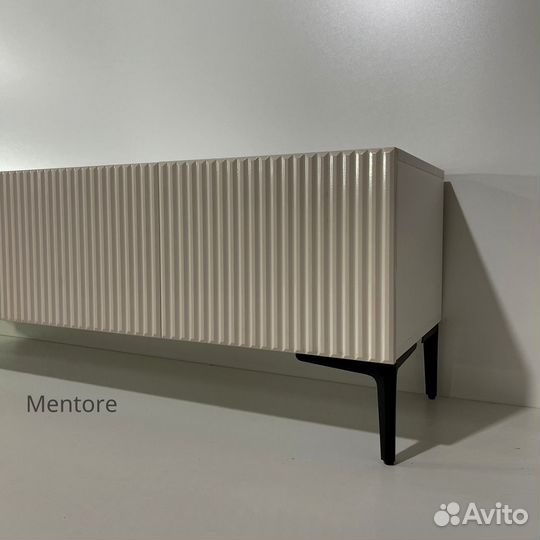 Тумба тв Bravo на опорах (2000х400х300 мм)