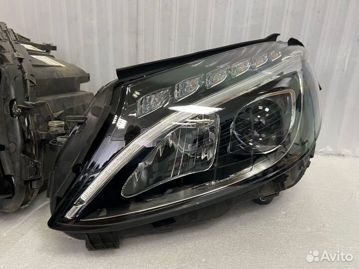 Комплект фар Mercedes W205 LED перформанс