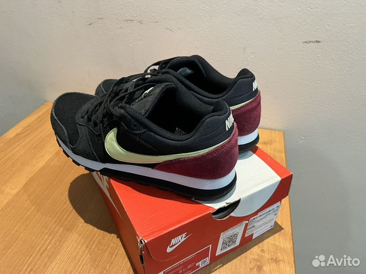 Кроссовки nike