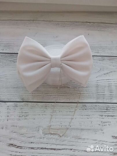 Бант на заколке