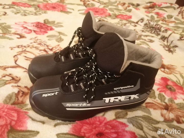 Беговые лыжи