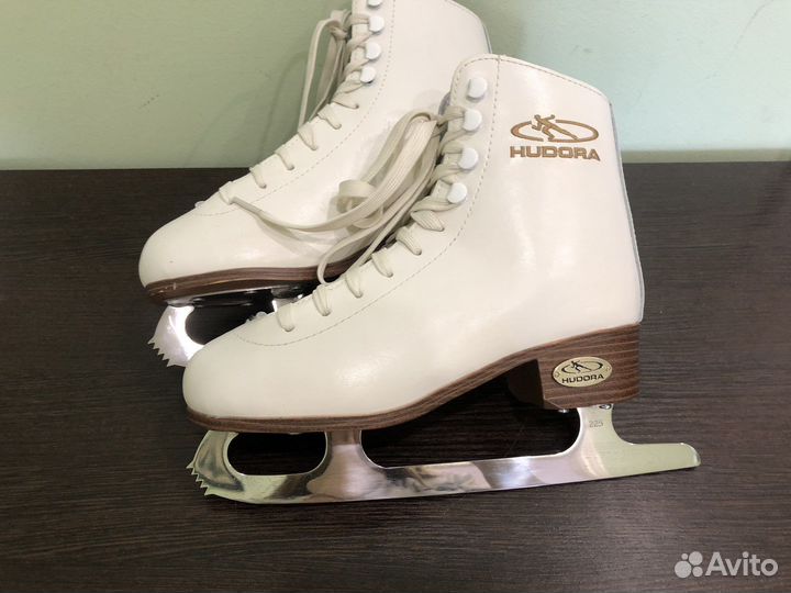 Коньки финурные Hudora 36 p 225