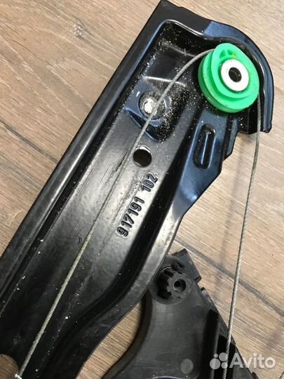 Стеклоподъемный механизм задний левый Porsche