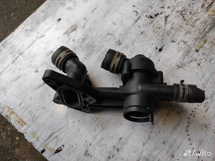 Термостат Skoda Fabia VW Polo 1,2 бензин