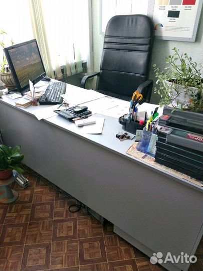 Стол письменный