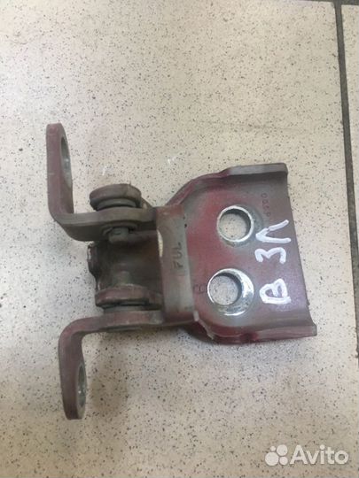 Петля двери задняя левая Ford Fiesta 5 CBK fxja